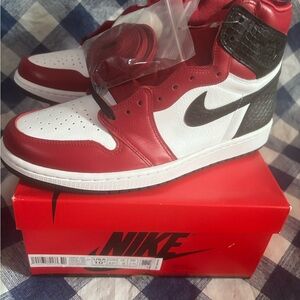 Nike Jordan 1 Retro High Women’s Snake Skin 1s